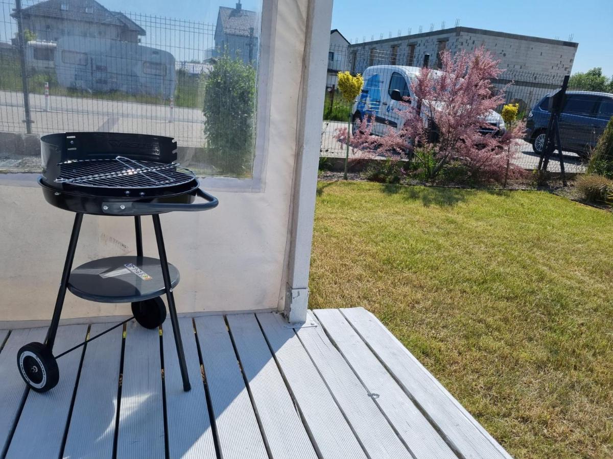 Domek Letniskowy Kolory Lata Z Klimatyzacja - 365Pam サルビノボ エクステリア 写真